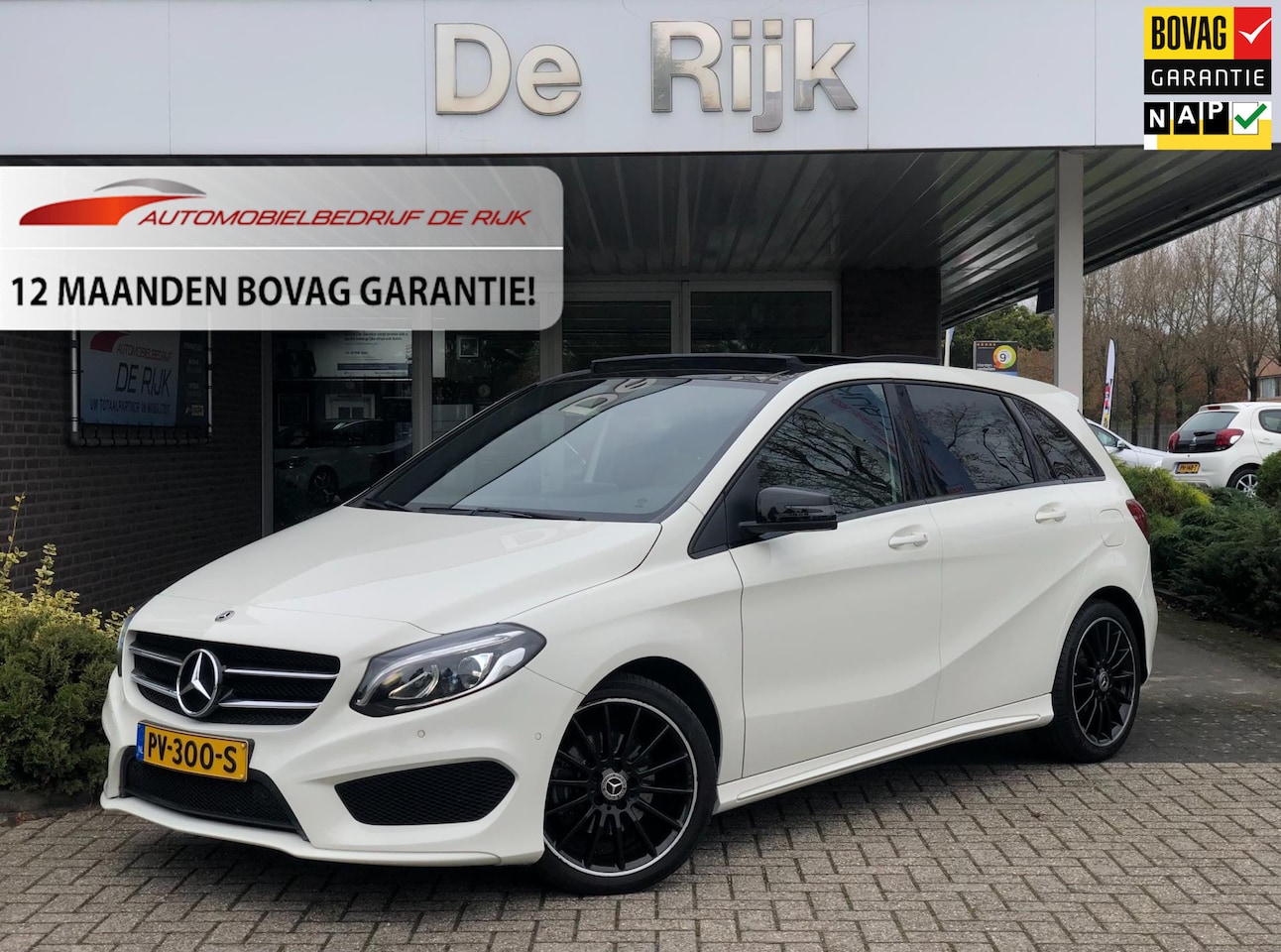 Mercedes-Benz B-klasse - 180 AMG Styling/Night Pakket | Schuifdak, Alcantara, 18'' LMV, Navi, Camera, Cruise, Sfeer - AutoWereld.nl