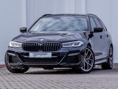 BMW 5-serie Touring - 530e xDrive M-SPORT * LASER, LEDER, PANORAMA, TREKH, HuD, HiFi, 19-inch LMV * € 37.500 ond