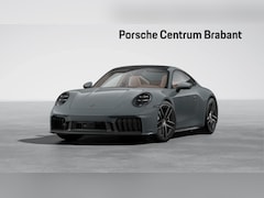 Porsche 911 - Carrera 4 GTS