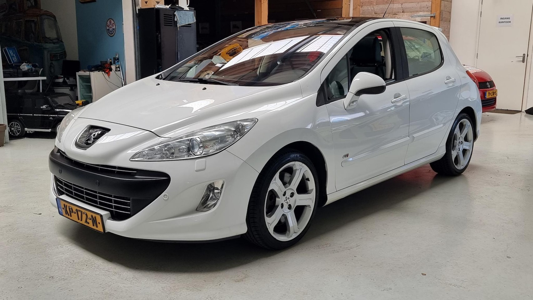 Peugeot 308 - 1.6 THP GTi Navi, Panoramadak, 200PK!! - AutoWereld.nl