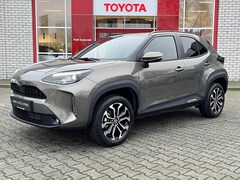 Toyota Yaris Cross - 1.5 HYBRID 115 FIRST EDITION NIEUW & DIRECT LEVERBAAR COMFORT-PACK STOEL/STUUR/VOORRUITVER