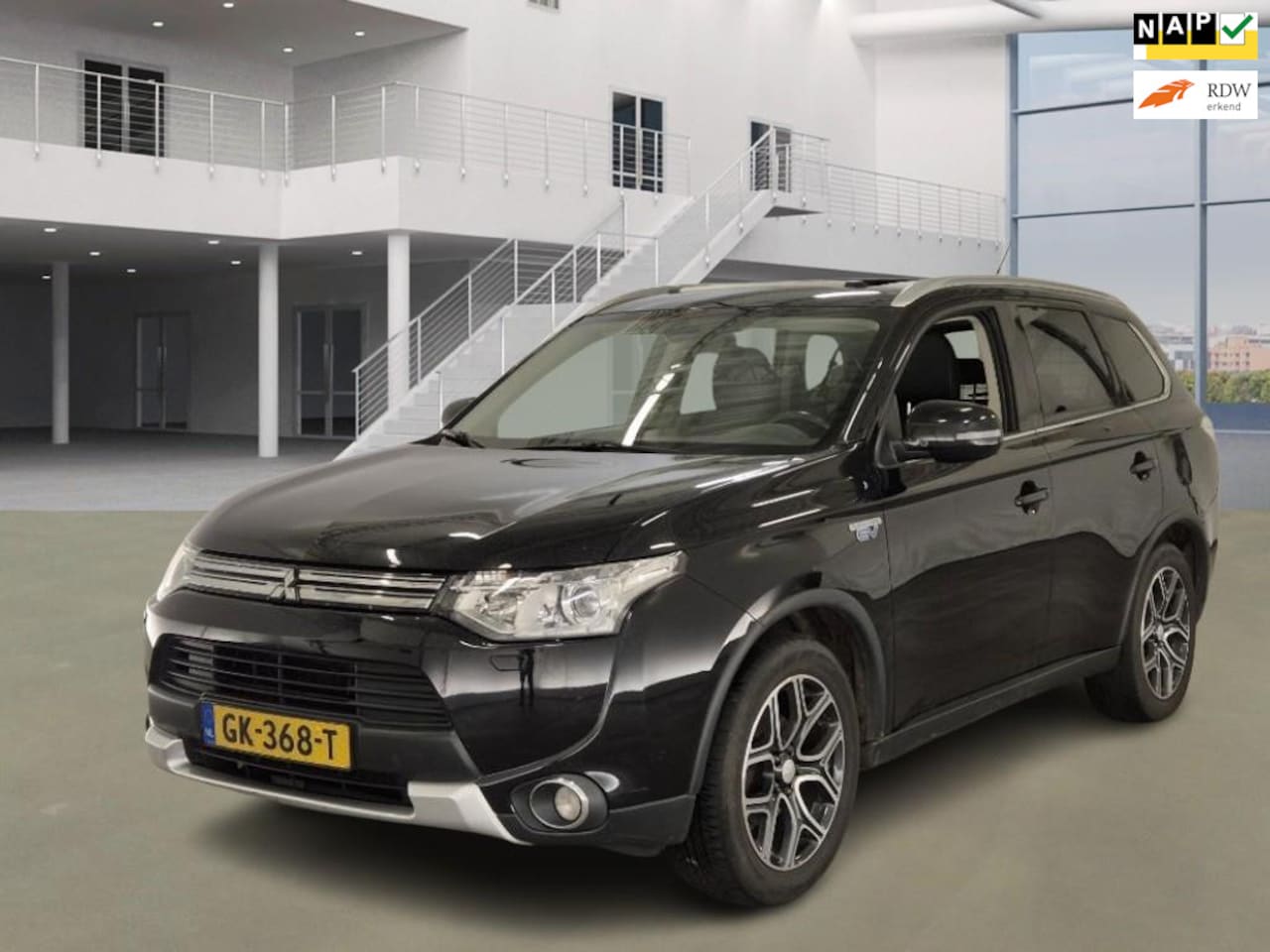 Mitsubishi Outlander - 2.0 PHEV Limited Edition X-Line 2.0 PHEV Limited Edition X-Line - AutoWereld.nl