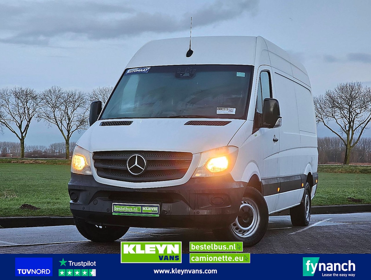 Mercedes-Benz Sprinter - 319 L2H2 3.0Ltr V6 Navi! - AutoWereld.nl