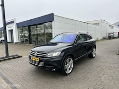 Volkswagen Touareg - 3.0 TDI 4Moition R-Line Ex BPM