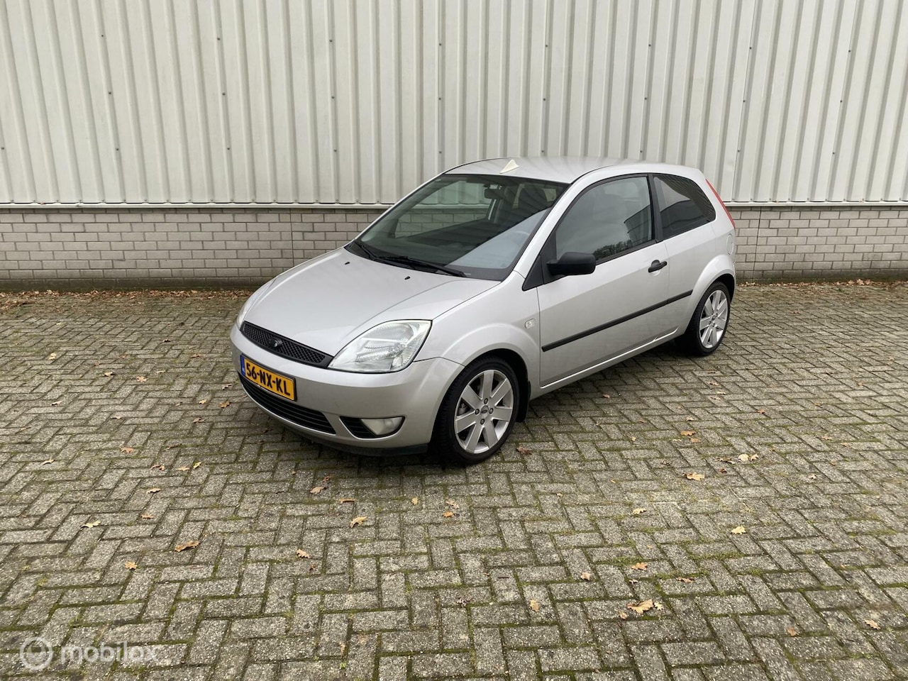 Ford Fiesta - 1.4-16V Ghia 1.4-16V Ghia nieuwe apk ! - AutoWereld.nl