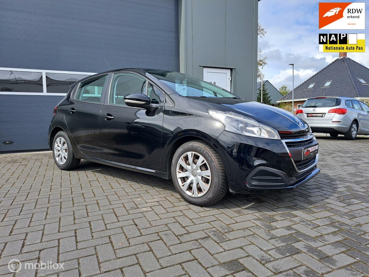 Peugeot 208 - 1.2 PureTech Blue Lease 1.2 PureTech Blue Lease - AutoWereld.nl