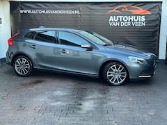 Volvo V40 - 1.6 D2 Summum, Clima/Naviagatie/Stoelverwarming/Etc