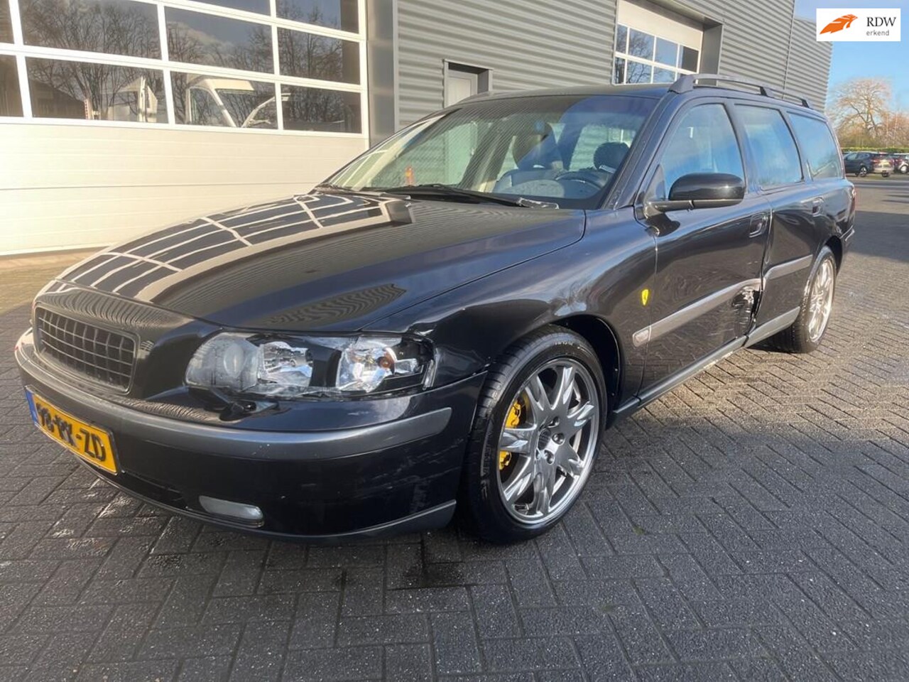 Volvo V70 - 2.3 T-5 Comfort-Line 2.3 T-5 Comfort Line - AutoWereld.nl