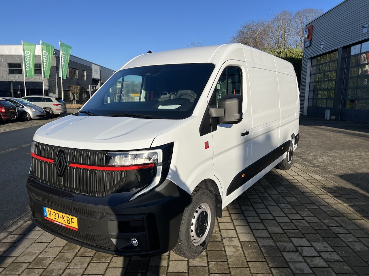 Renault Master - L3H2 170 PK NIEUW MODEL / AIRCO / MULTIMEDIA / AIRBAG/ AHW KOP / CAMERA / 4 SEIZOEN BAND / - AutoWereld.nl