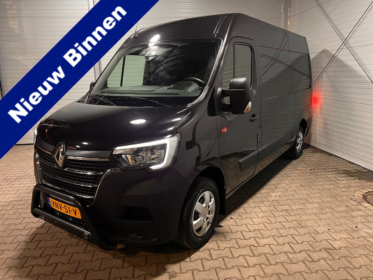 Renault Master - T35 2.3 dCi 180 L2H2 Energy AUTOMAAT zeer nette bus VVB341 - AutoWereld.nl