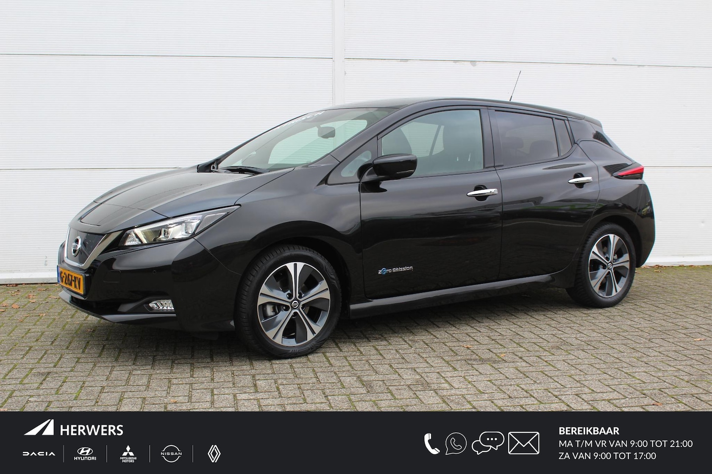 Nissan LEAF - Tekna 40 kWh / Private Lease vanaf €350,- / Navigatie + Apple Carplay/Android Auto / Bose - AutoWereld.nl