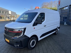 Renault Master - L2H2 150 PK NIEUW MODEL / AIRCO / MULTIMEDIA / AIRBAG/ AHW KOP / CAMERA / 4 SEIZOEN BAND /