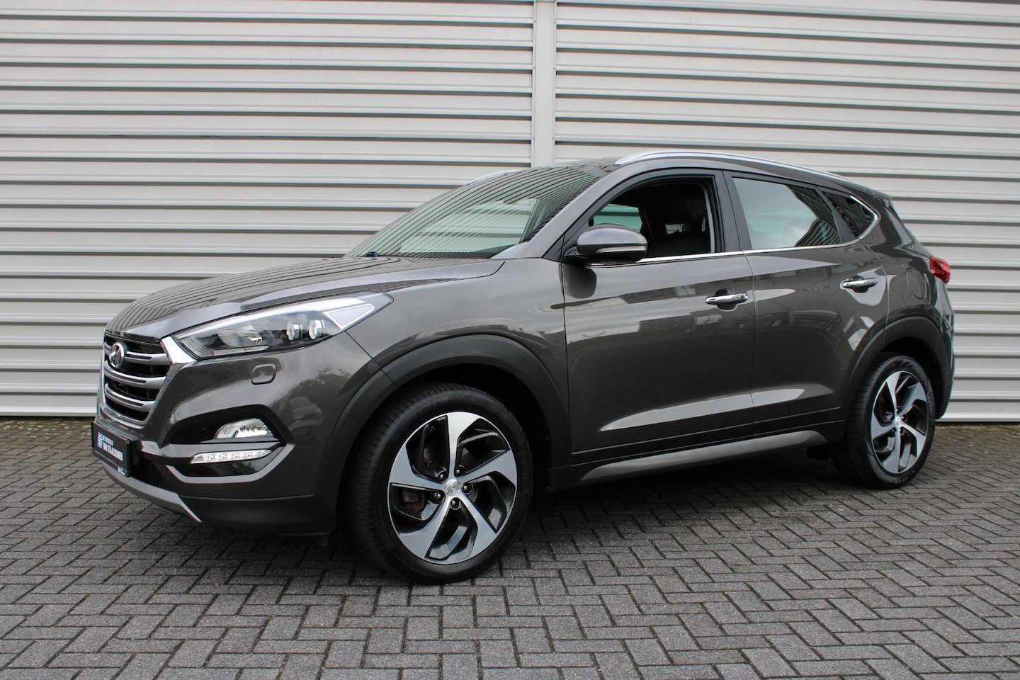 Hyundai Tucson - 1.6 T-GDi Premium Leer| Climate Controle| Navigatie| Dealer onderhouden| 1900kg trekgewich - AutoWereld.nl