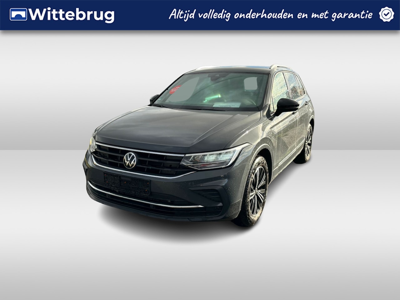 Volkswagen Tiguan - 1.4 TSI Life eHybrid / Panorama dak / DAB+ / Virtual Cockpit / Lane Assist / Stoelverwarmi - AutoWereld.nl