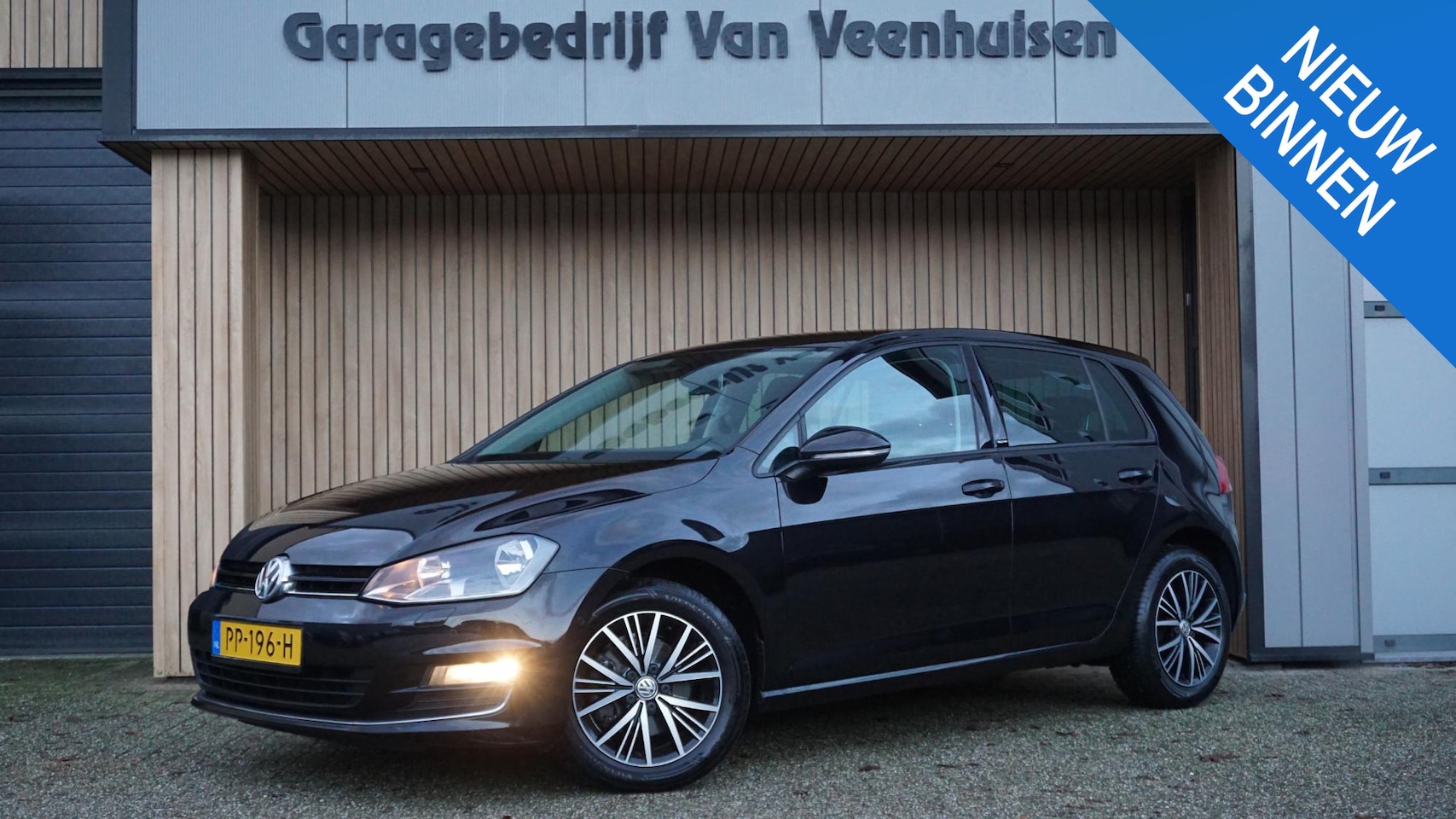 Volkswagen Golf - 1.6 TDI 111pk DSG Allstar 5Drs Navi Clima Trekhaak 16inch LM *Distributieriem v.v.*  Euro6 - AutoWereld.nl