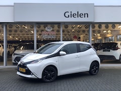 Toyota Aygo - 1.0 VVT-i X-Sport | Lichtmetalen velgen, Parkeercamera, Bluetooth, Airco, In hoogte verste