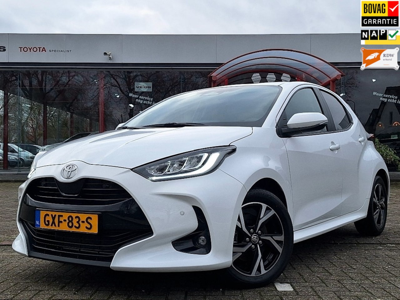 Toyota Yaris - 1.5 Hybrid 115 Style Automaat | CarPlay | Cruise | Stoelverwarmi - AutoWereld.nl