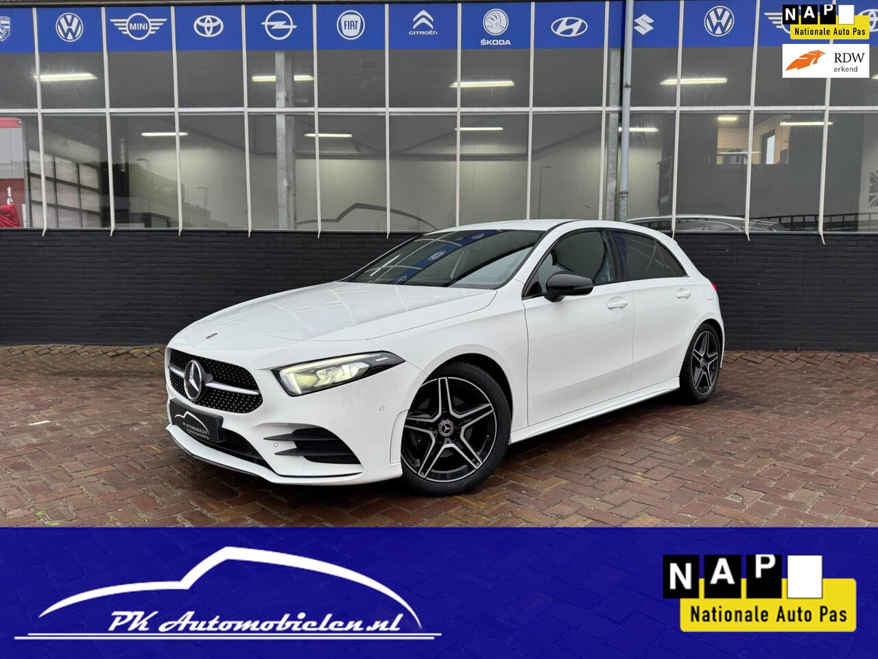 Mercedes-Benz A-klasse - 200 AMG **WIDESCREEN+LEDER+CAMERA+CARPLAY** - AutoWereld.nl