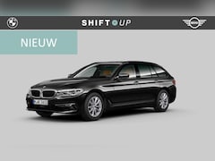 BMW 5-serie Touring - 530i Panoramadak | Head Up | Elektr. Trekhaak | Comfort Access