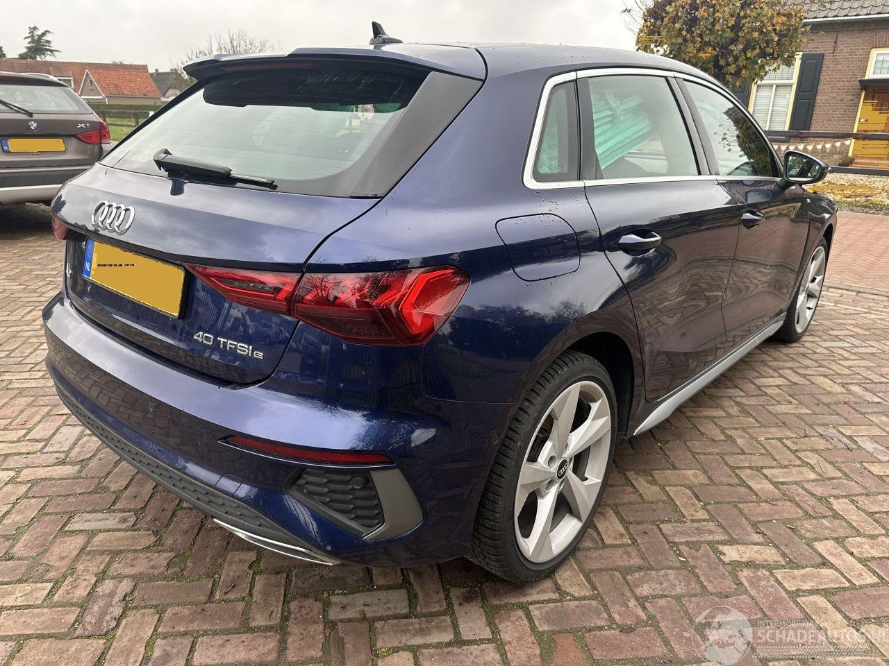 Audi A3 - 40 TFSIe S- line - AutoWereld.nl