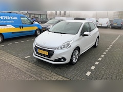 Peugeot 208 - 1.2 PureTech Allure Slechts 46000KM