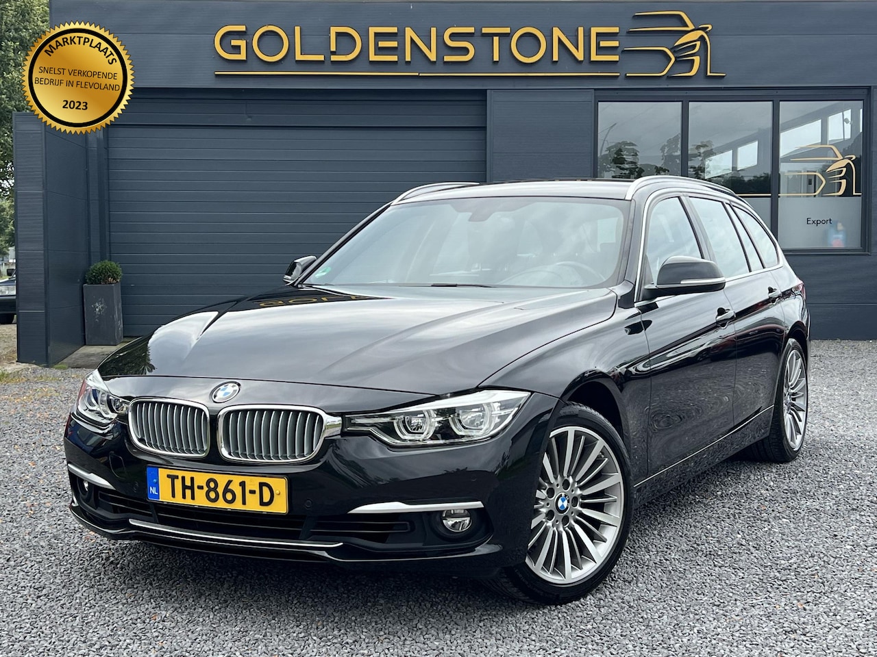 BMW 3-serie Touring - 320i Luxury Edition 2e Eigenaar,Navi,Leder,Camera,Cruise,Trekhaak,N.A.P,Nieuwe Apk bij Afl - AutoWereld.nl