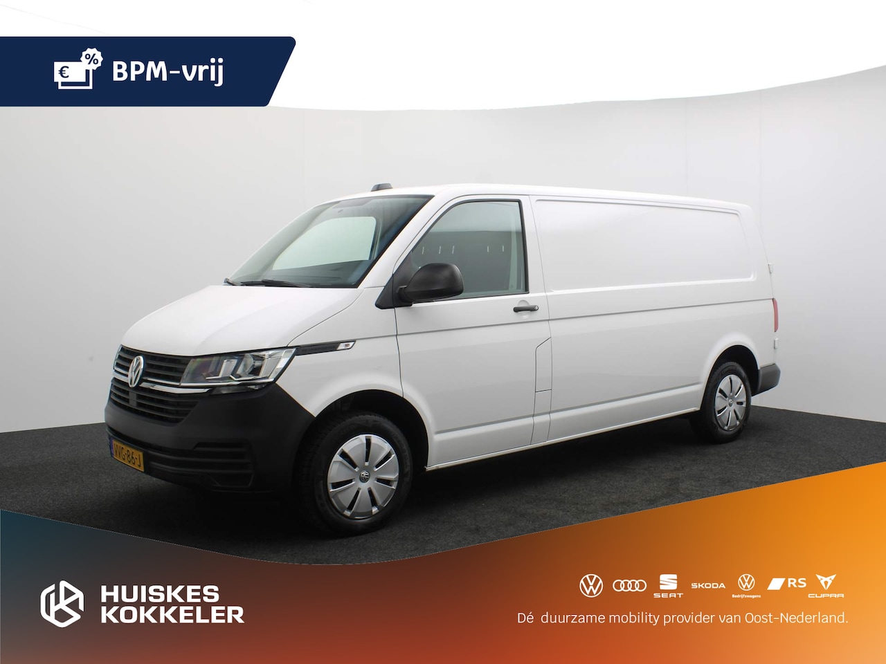 Volkswagen Transporter - Bestelwagen 2.0 TDI L2H1 28 Economy Business I App Connect I Trekhaak I Cruise Control I - AutoWereld.nl