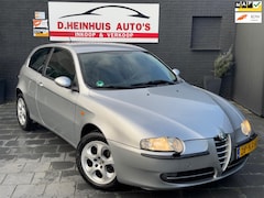 Alfa Romeo 147 - 1.6 T.Spark Edizione *APK NIEUW*LEDER