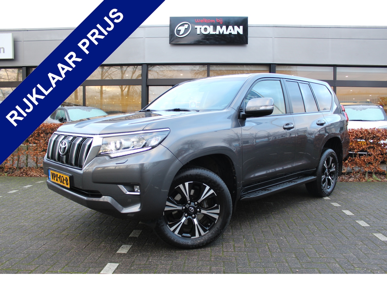 Toyota Land Cruiser Challenger - 2.8 D-4D-F Window Van | Rijklaar | Leder | Trekhaak | Camera - AutoWereld.nl