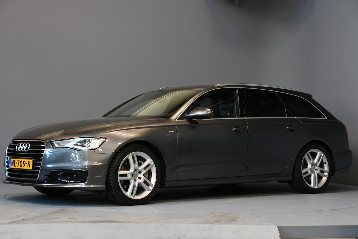 Audi A6 Avant - 3.0 TDI quattro Sport Edition LEDER | PDC | LED | NAV - AutoWereld.nl