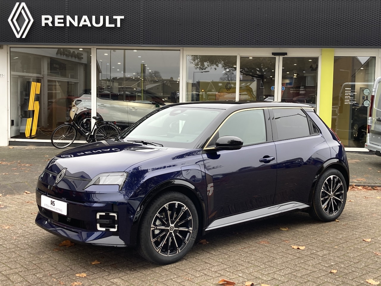 Renault 5 - iconic cinq 52 kWh - Pack Advanced Driving Assist / Harman Kardon / Adapter V2L - AutoWereld.nl