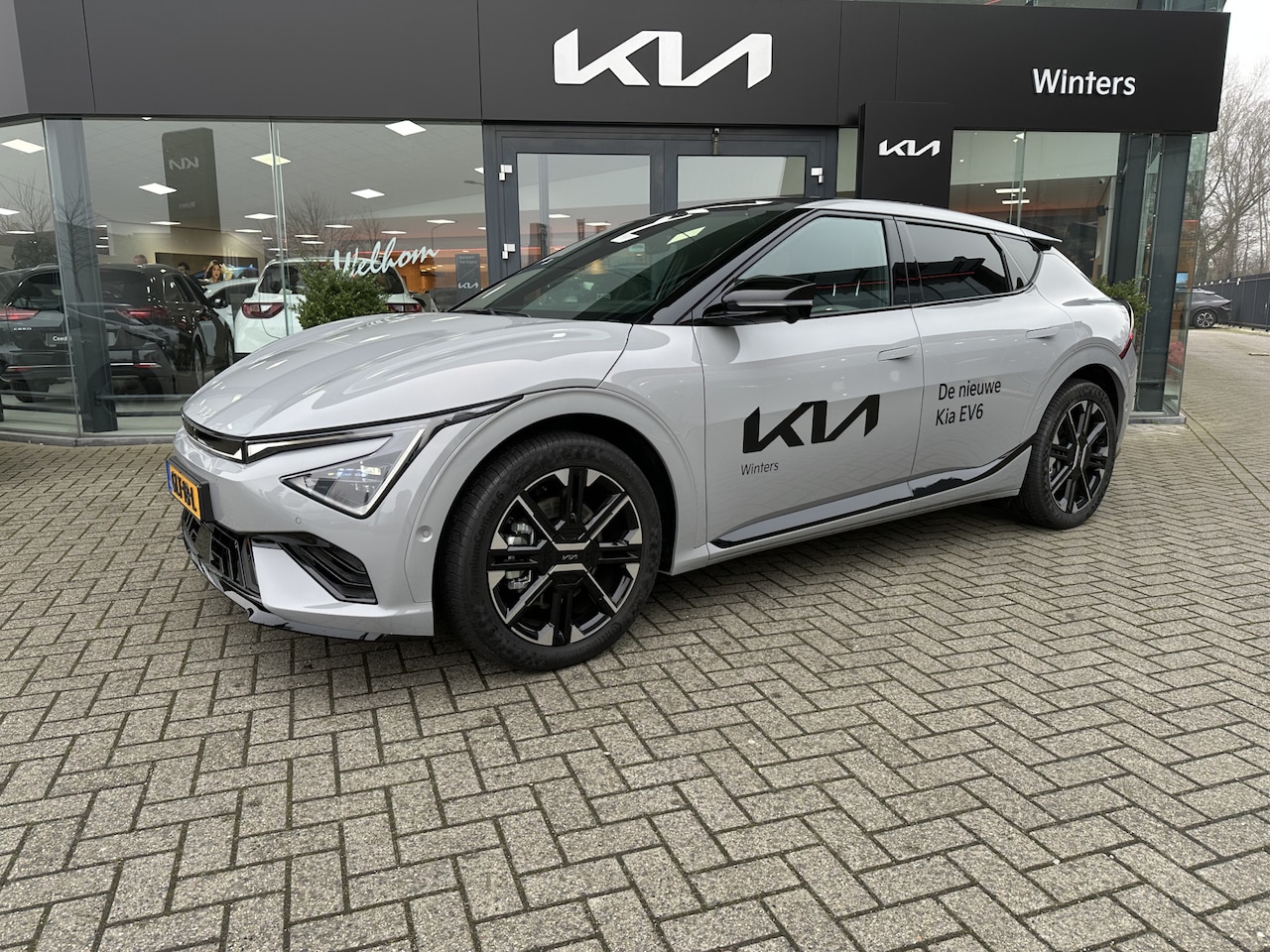 Kia EV6 - GT-Line 84 kWh Pano-Dak LED Stoelverw.+Koeling PDC V+A Meredian Sound Keyless Head-Up Tot - AutoWereld.nl