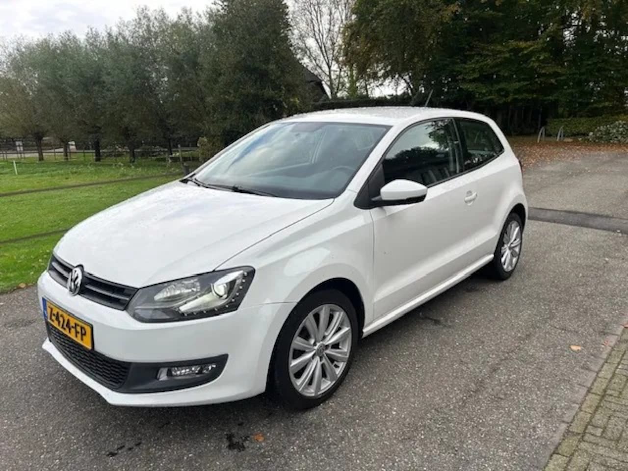 Volkswagen Polo - 1.2 TSI Highline !XENON-LED! !NAVI! - AutoWereld.nl