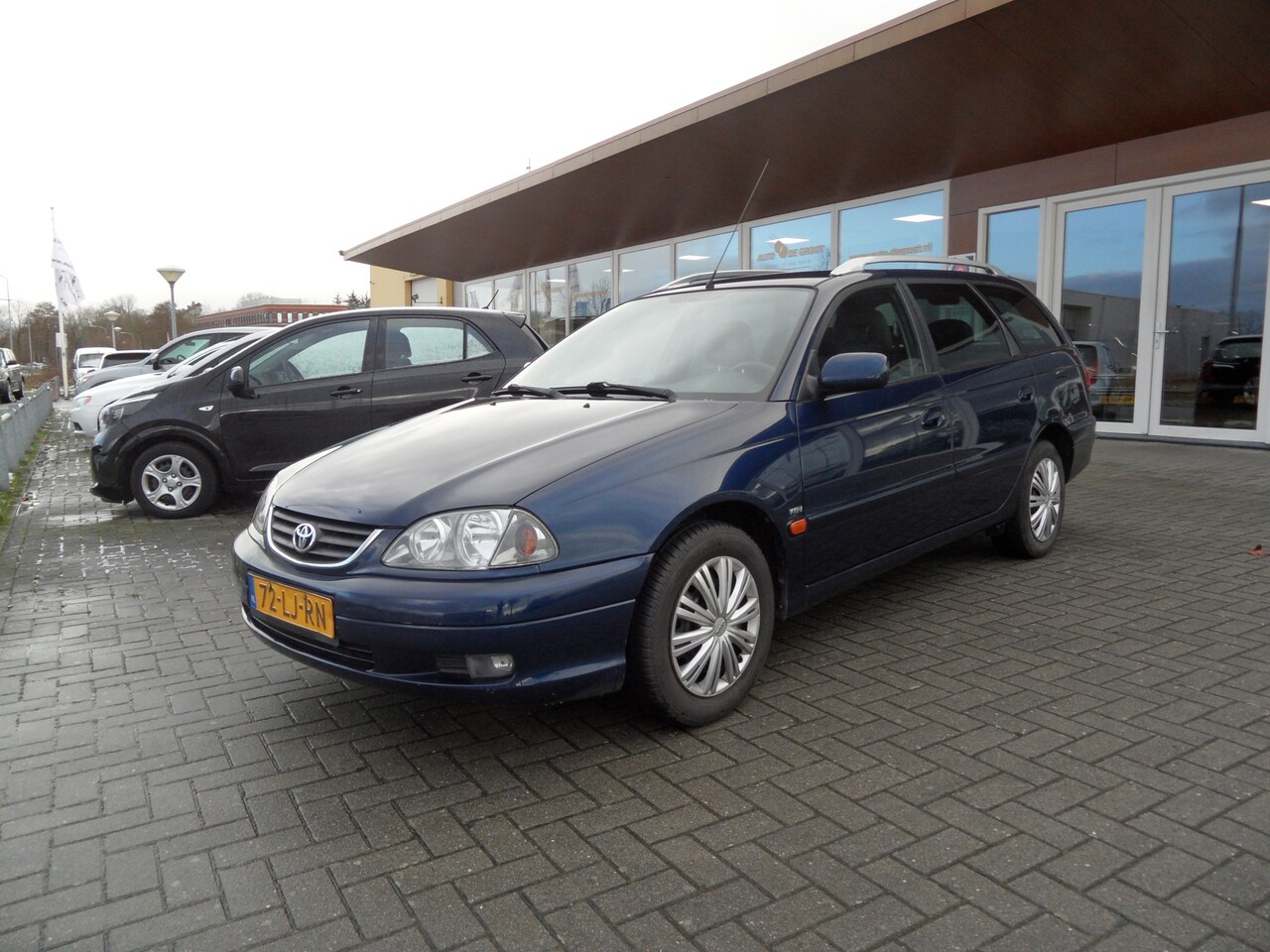 Toyota Avensis Wagon - 1.8-16V Executive 1.8-16V Executive - AutoWereld.nl