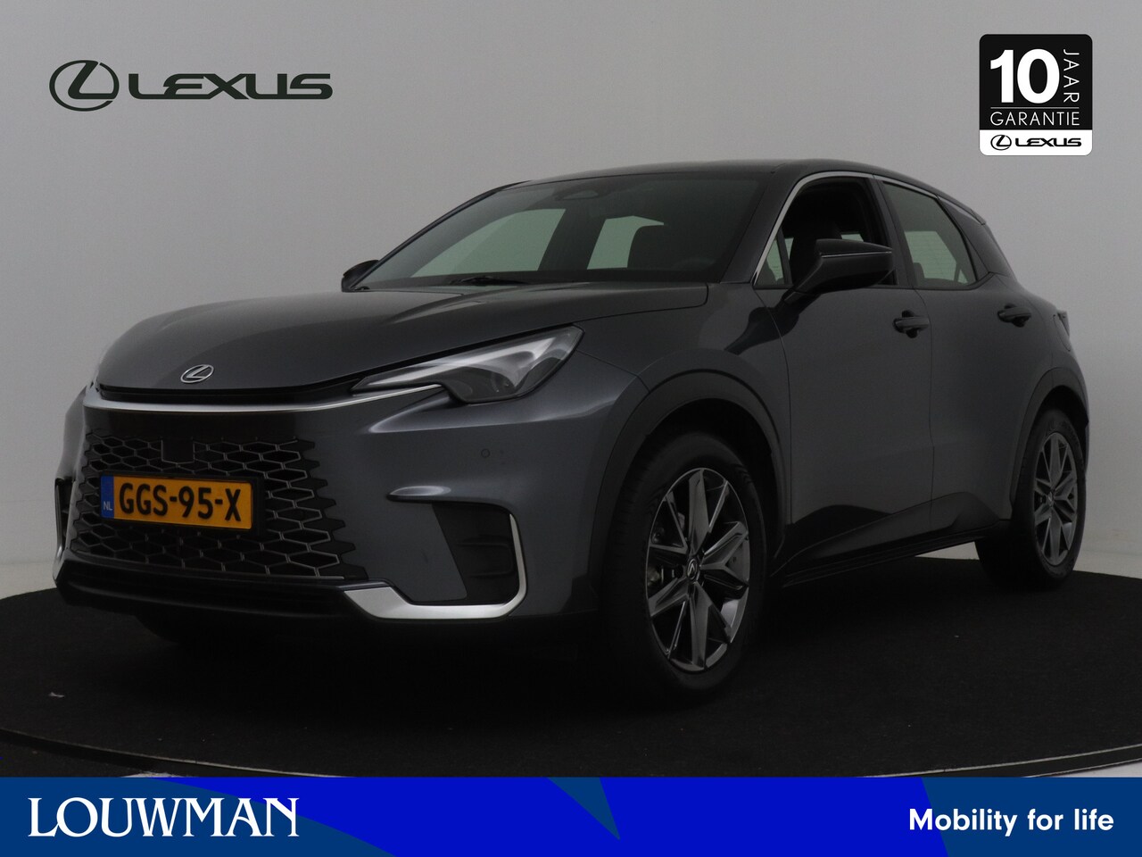 Lexus LBX - Business Line Pro 2WD | Navigatie | Leder | Dodehoek Ass. | LM velgen | Stoel en stuurwiel - AutoWereld.nl