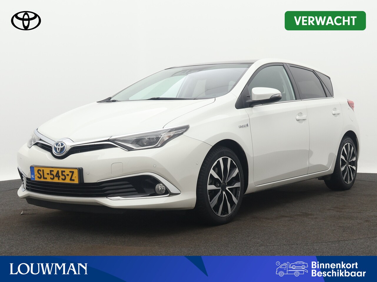 Toyota Auris - 1.8 Hybrid Executive | Panoramadak | Navigatie | Camera | LM Velgen | Stoelverwarming | Pa - AutoWereld.nl