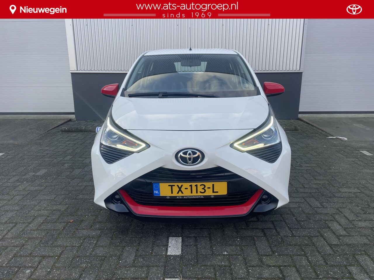 Toyota Aygo - 1.0 VVT-i x-play white & red pakket, - AutoWereld.nl