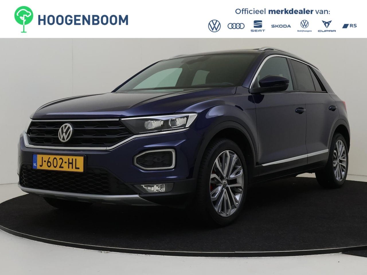 Volkswagen T-Roc - 1.5 TSI Sport | Panoramadak | Keyless | Achteruitrijcamera | Digital cockpit Pro | LED ver - AutoWereld.nl