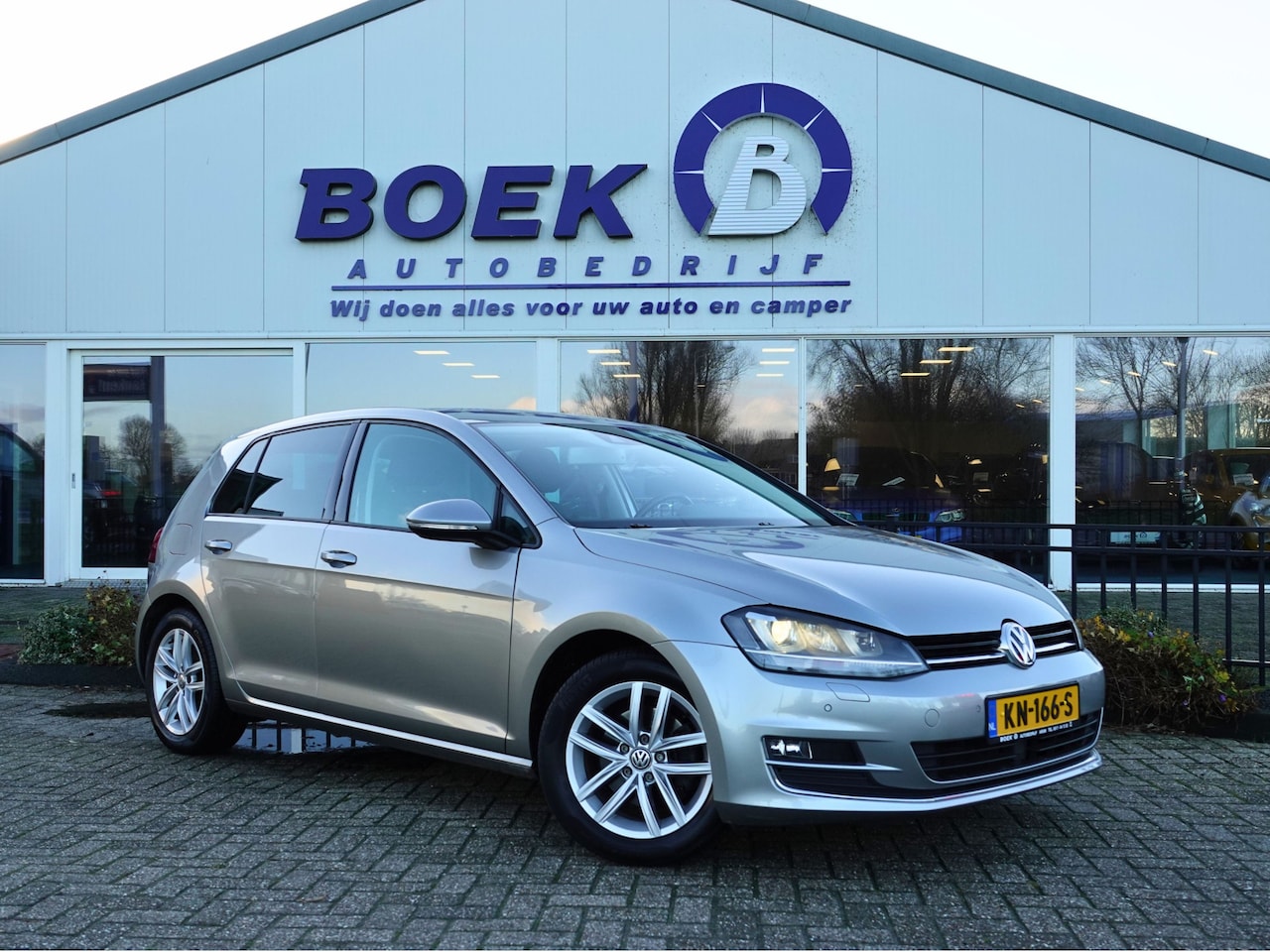 Volkswagen Golf - 1.4 TSI ACT 150PK Connected DSG-7 | NAVI | ADAPT. CRUISE | LMV | CLIMA - AutoWereld.nl