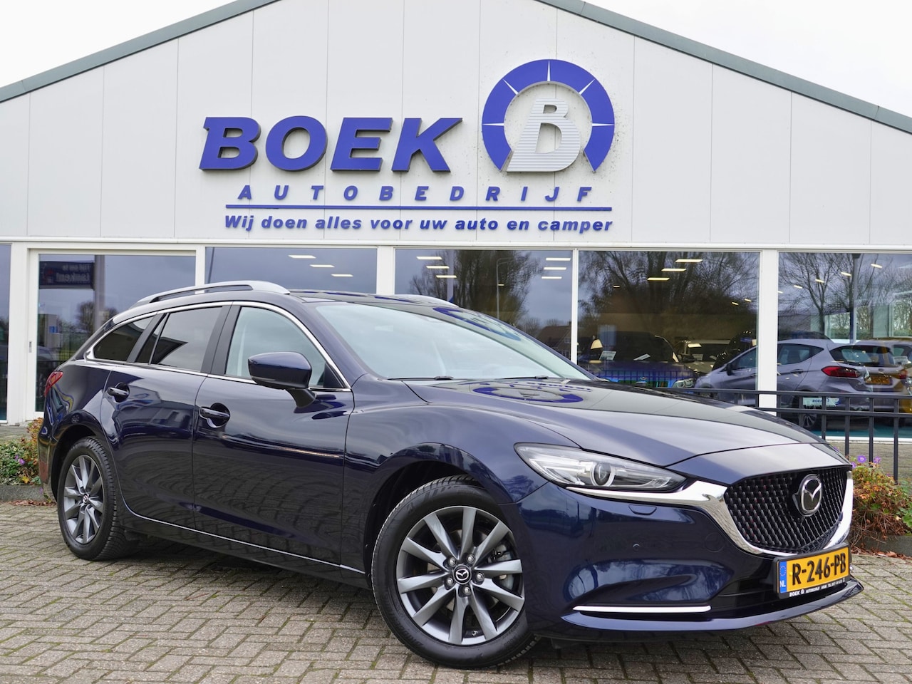 Mazda 6 Sportbreak - 2.0 SkyActiv-G 165 Business VOL LEER | TREKH. | HUD | NAVI | BLIS | 360 CAMERA - AutoWereld.nl