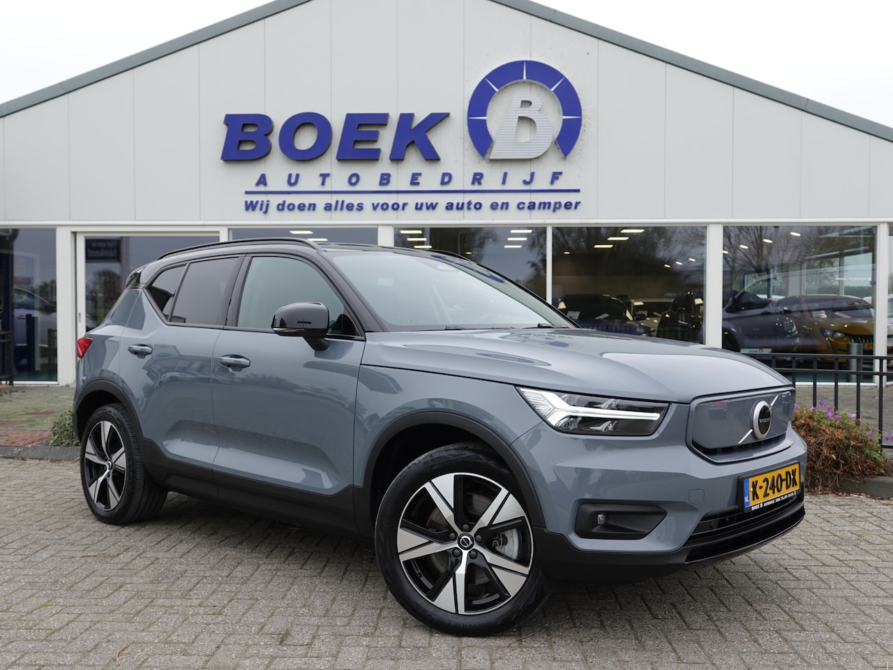 Volvo XC40 - Recharge P8 AWD R-Design ELEK. TREKH. | H-LEER | ADAPT. CRUISE | WARMTEPOMP | LED - AutoWereld.nl