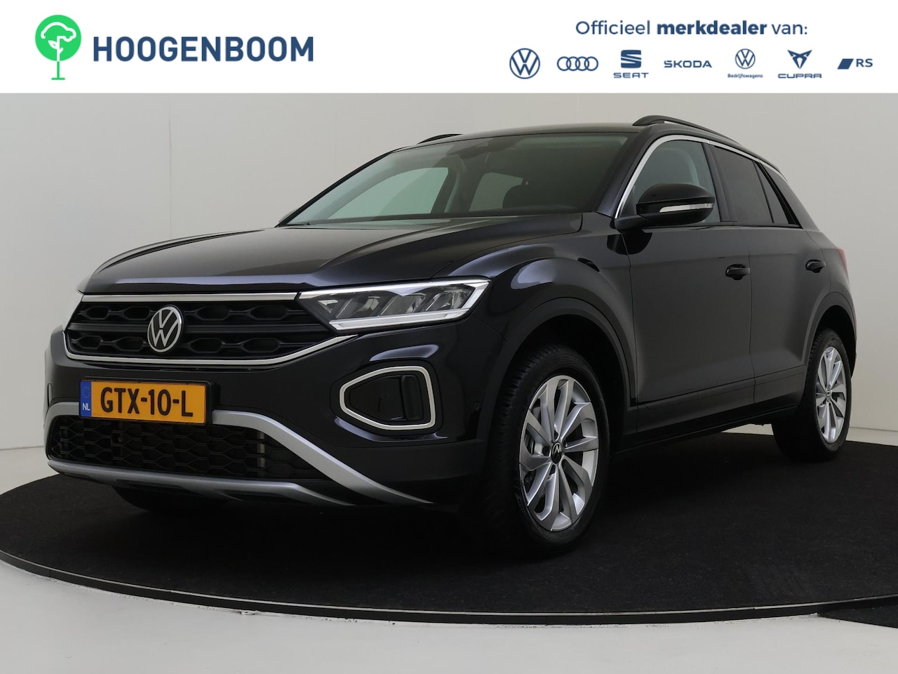 Volkswagen T-Roc - 1.5 TSI Life Business | Achteruitrijcamera | Keyless | Parkeerassistent | Stoelverwarming - AutoWereld.nl