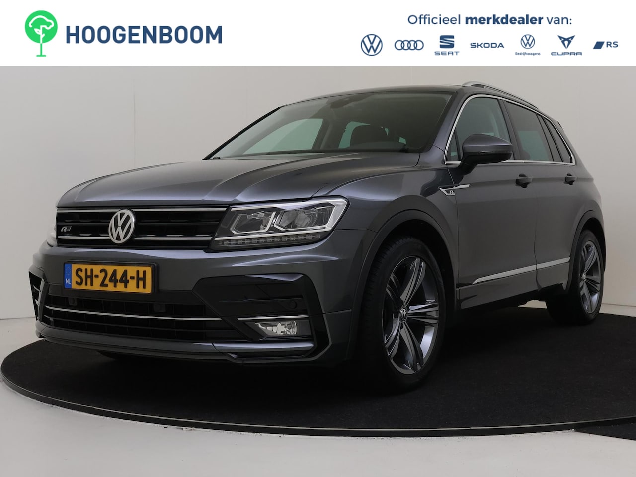 Volkswagen Tiguan - 1.4 TSI ACT Highline | Panoramadak | Trekhaak | Lederen bekleding | Stoelverwarming | Navi - AutoWereld.nl