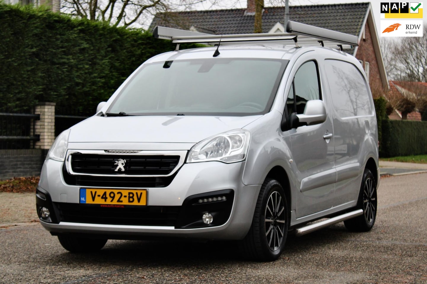 Peugeot Partner - 120 1.6 BlueHDi Première S&S | AITOMAAT | NAVI | CLIMA | CRUISE | 3-ZITS | LED | ZEER MOOI - AutoWereld.nl