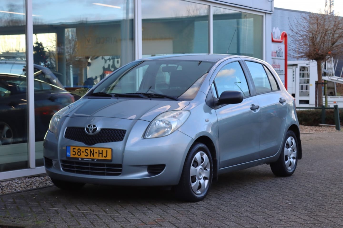 Toyota Yaris - 1.3 VVT-i Terra 1.3 VVTi Terra 5drs - AutoWereld.nl