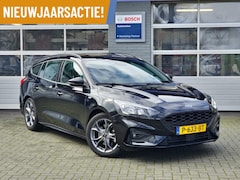 Ford Focus Wagon - 1.0 EcoBoost Hybrid ST Line Business|2022|17-inch|Camera|Clima|Navi|carplay|