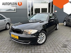 BMW 1-serie - 116i Executive *Clima*|Navi|NL Auto|Carplay|Camera|PDC