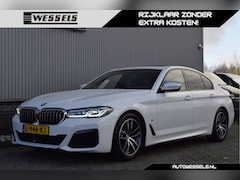 BMW 5-serie - 520i High Executive Facelift M-sport, Schuifdak, Memory, Adaptive cruise, Laser LED, Camer