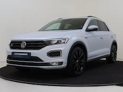 Volkswagen T-Roc - 1.5 TSI Sport Business R | Panoramadak | Trekhaak | Keyless | Navigatie | LED verlichting