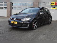 Volkswagen Golf - 2.0 TSI GTI Performance